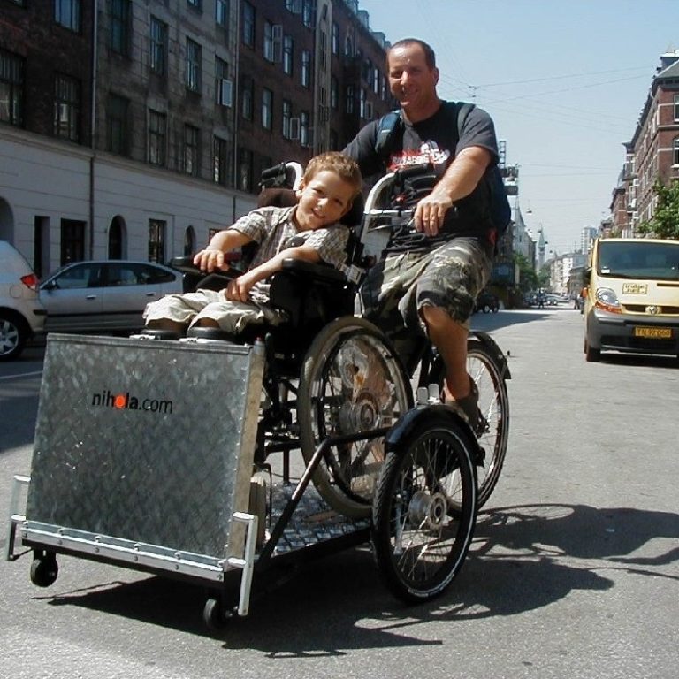 Lastenfahrrad Rollstuhlfahrer