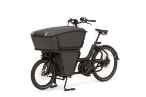 urban arrow shorty schwarz